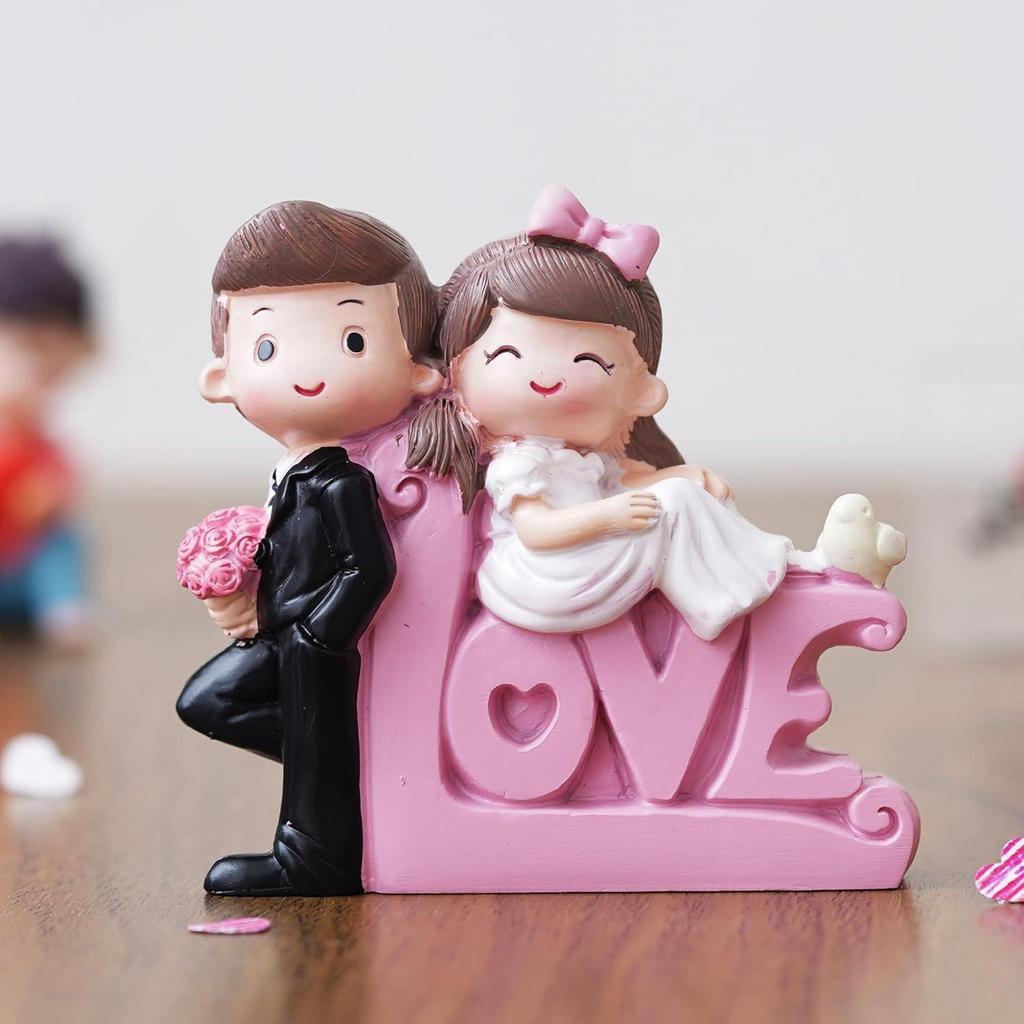 Cute Couple Love Decorative Showpiece - Valentine Gift for Girlfriend, Boyfriend, Husband, Wife, Him, Her