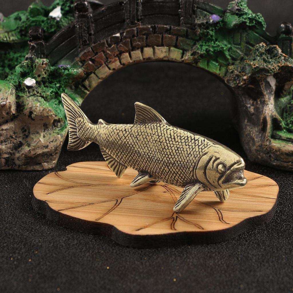 Brass Fish Statue Sea Animal Decor Small Tea Pet Decoration Collectible Figurine Salmon