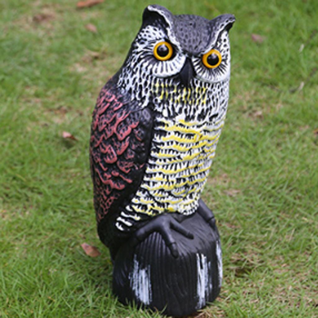 Realistic Owl Decoy for Garden and Outdoor Use Lifelike Bird Repellent Statue for Yard Lawn and Home Protection Against Unwanted Animals