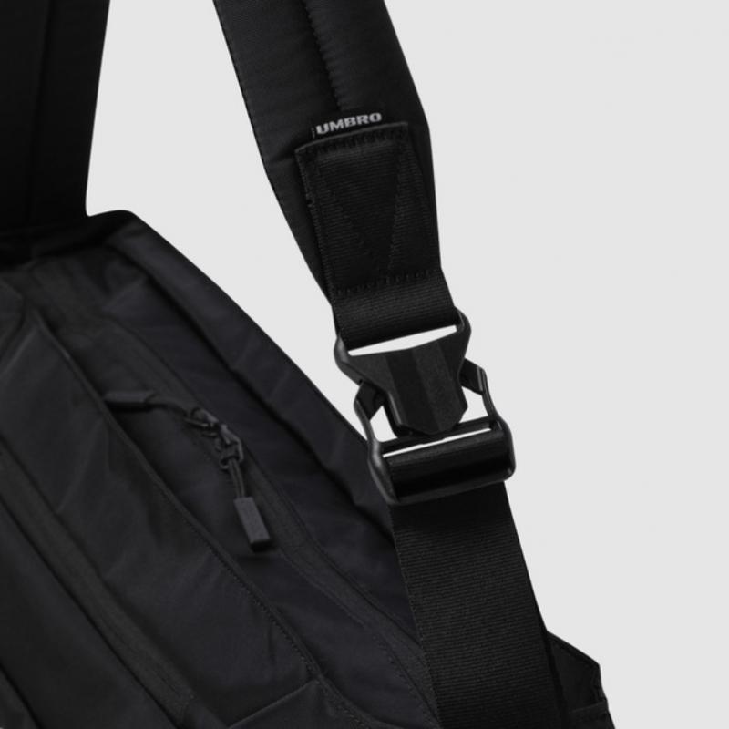 Umbro Rollin Duffel Messenger Bag Ur123cbg16 Blk