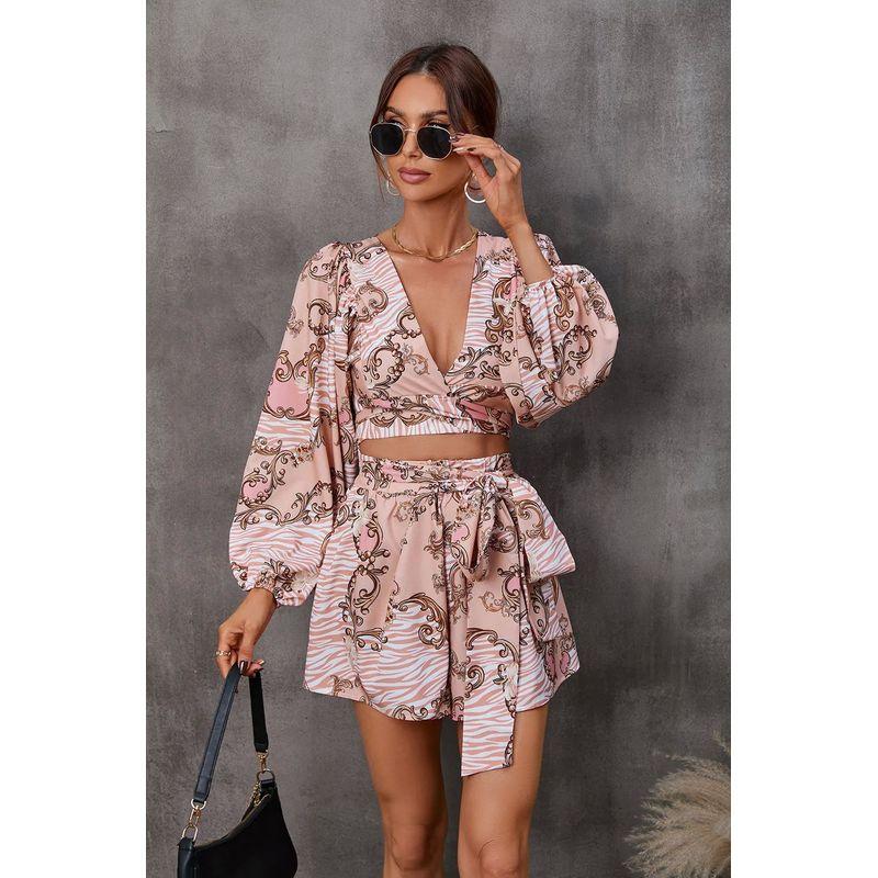 

Цветочный комбинезон с длинным рукавом и шортами с V-образным вырезом Комбинезон с длинным рукавом и шортами с V-образным вырезом pink S