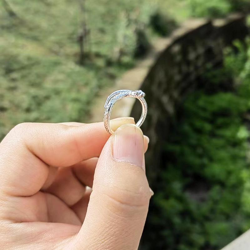 

Унисекс Регулируемое Кольцо-Змея – Уникальный Дизайн для Указательного Пальца