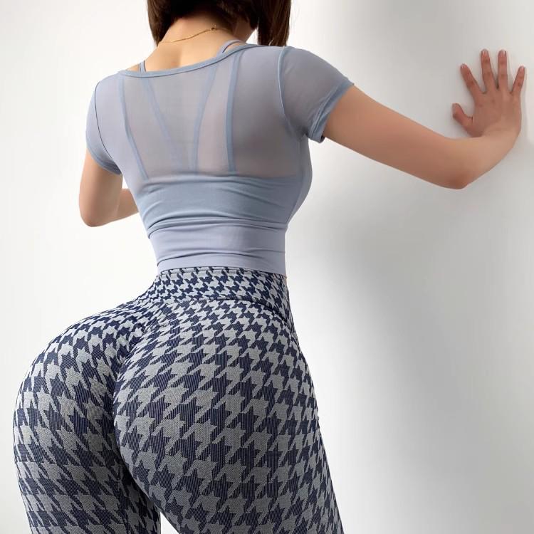 Zweiteiliger Effekt Neckholder Damen Yoga T-Shirt mit Brustpolster - Mesh-Stil Fitnessbekleidung