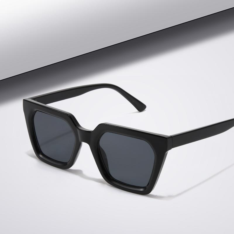 1 Pair Of Retro Square Small Frame Women S Fashion Sunglasses Daily Travel Travel Photo Fashion Sunglasses