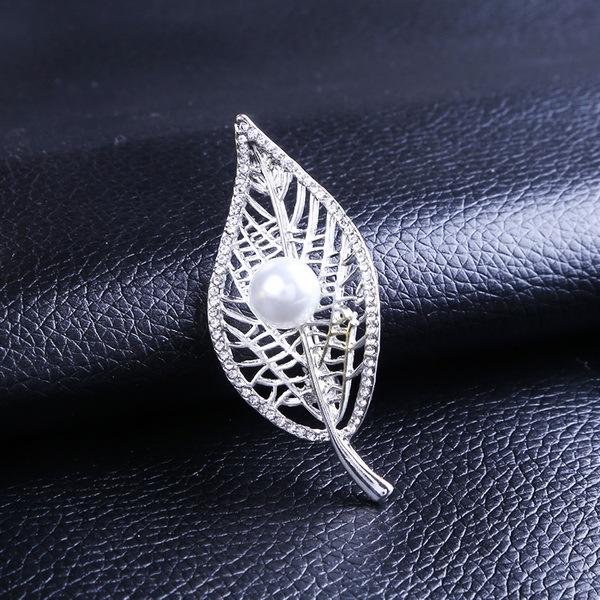 Spille da balia Foglia di Cristallo per Donne Spille Statement con Perle Grandi Accessori da Festa di Alta Qualità Gioielli Foglie Charm Moda Donna