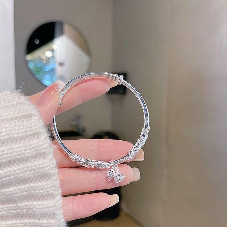Two Worlds Lotus Bracelet Women's Lotus Lotus Niche Solid Push-pull Adjustment Relief Antique Bracelet