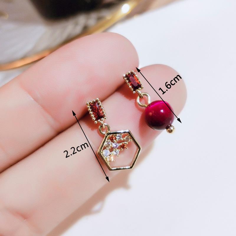 New Wine Red Geometric Hanging Earrings for Women Metal Pendants Dangle Earrings Red Color Exaggerated Drop Earrings aretes