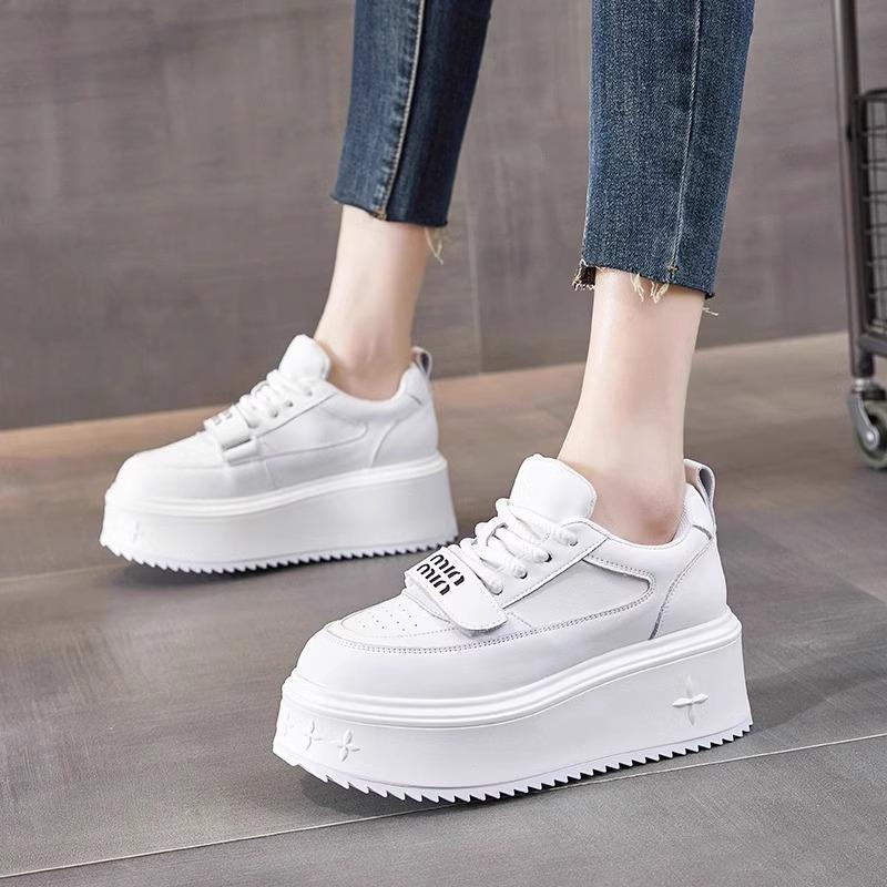 Small man thick-soled heightening little white shoes women's shoes 2025 new muffin shoes versatile ins trendy casual sports shoes
