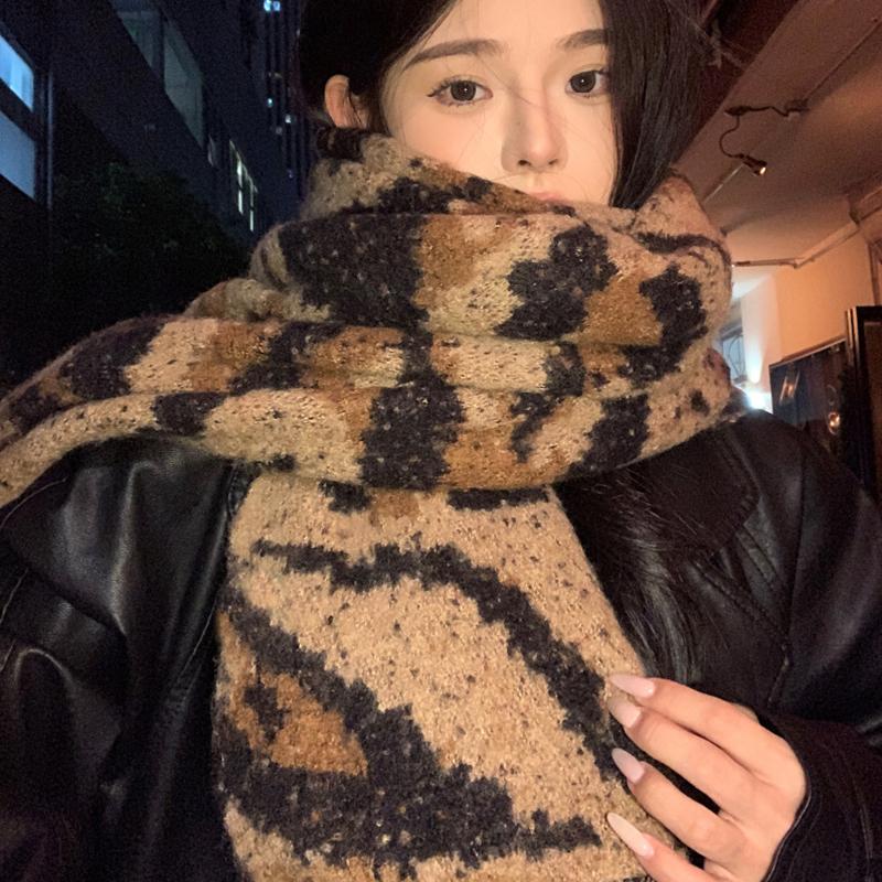 Women Winter Knitted Scarf Headscarf Ladies Men Casual Leopard Print Warm Scarve Mujer Male Foulard Soft Wrap Shawl New Unisex