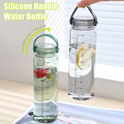 Borraccia da 500 ml con bilancia, portatile, con manico, grande capacità, a prova di perdite, per uomini e donne, da viaggio, in palestra, per allenamento sportivo, trasparente, comoda tazza per bere.