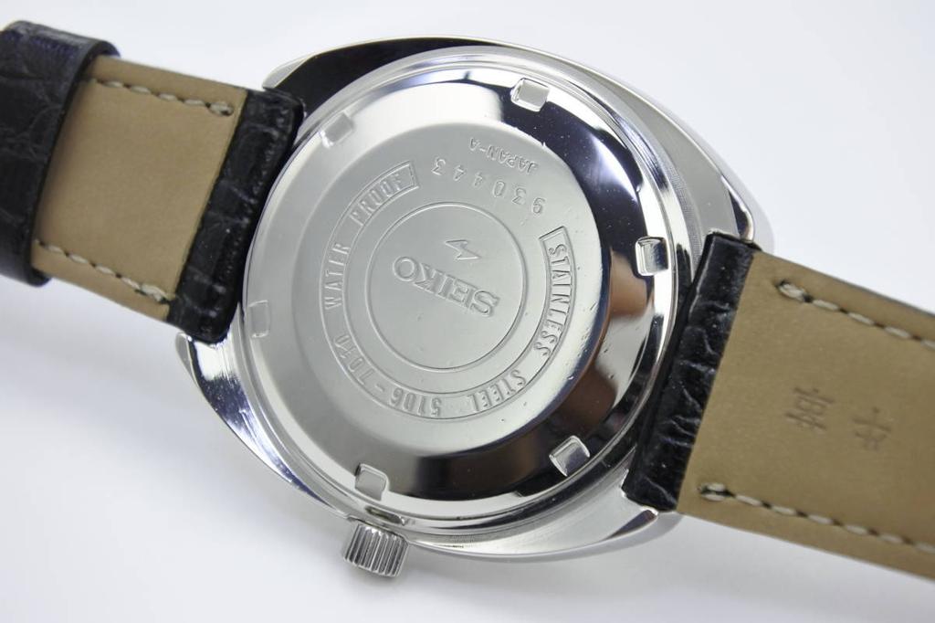 1969 SEIKO 33 jewels automatic The highest number of jewels in the 51 A luxury item at the model MATIC-P Ref.5106-7010 men's Watch. series.