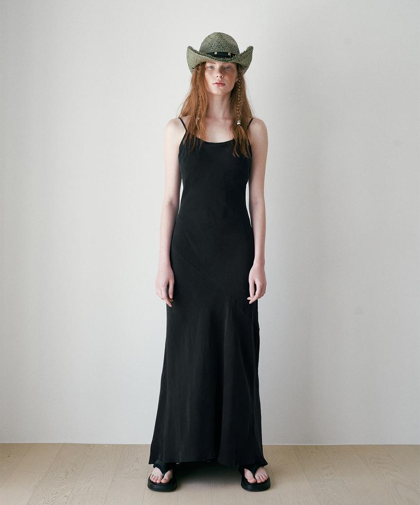 REVOIRSIS Maxi Dresses Black