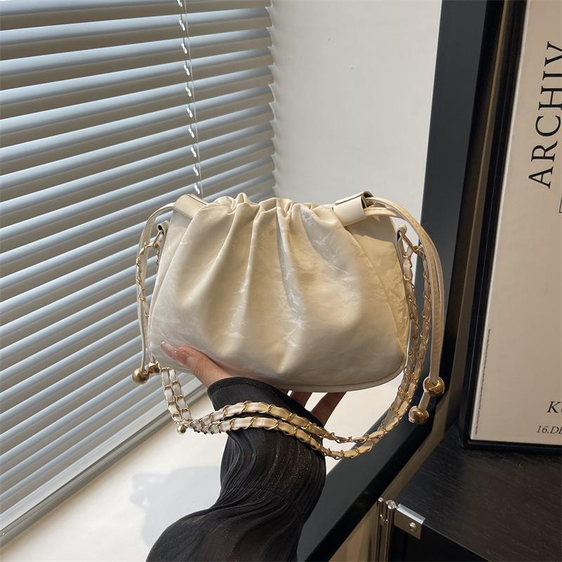 

Girl pumping belt casual solid color casual literary and artistic simple chain single shoulder crossbody bucket bag белый