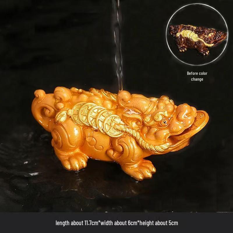 Luxury Resin Pixiu Tea Pet: Color-Changing Wealth-Attracting Ornament for Tea Sets.