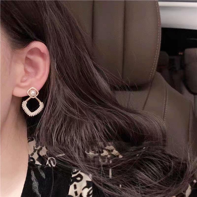 Korean-Style S925 Sterling Silver Rhombus Pearl Dangle Earrings for Women