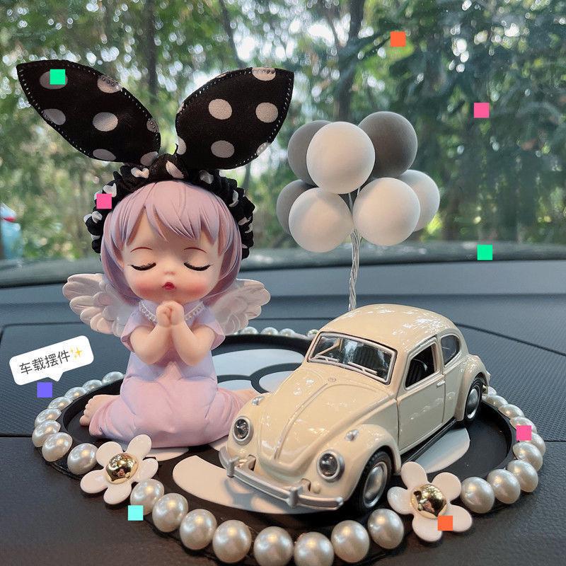 Chic In-Car Ornaments: Beautiful Aromatherapy Decorations