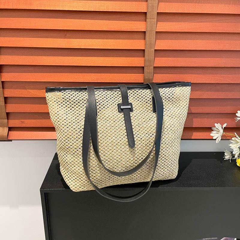 Korean version of the new product niche design Mori hollow straw woven tote bag large capacity casual versatile single shoulder mother and child bag w