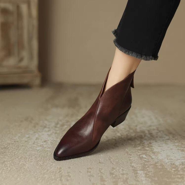 

Британские ретро коричневые ботинки Мартин женские 2025 осень и зима новые на среднем каблуке с острым носком на толстом каблуке короткие ботинки и ботильоны 40 коричневый