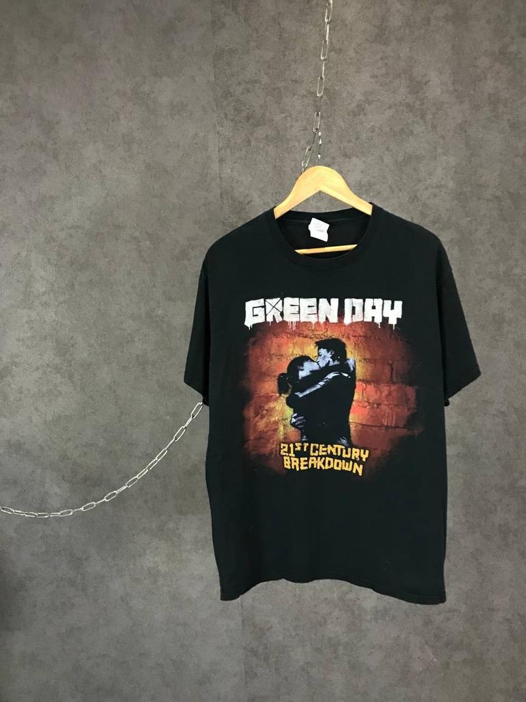Green Day vintage rock band tee