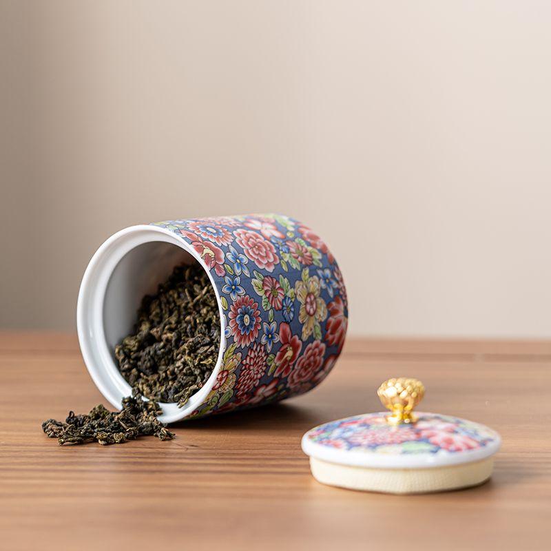 European Painted Ceramic Candy Jar Home Portable Tea Jar Multifunctional Jewelry Food Coffee Bean Storage Bottle Home Decoration