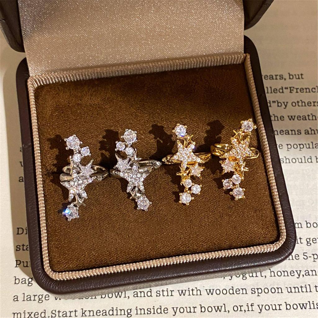 Korean Two-Tone Star Ear Cuff for Women, Piercing-Free, Exquisite Zirconia Earrings, Luxurious High-End Jewelry.