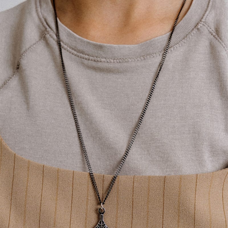 

SCALETTO UR006 Whale Tail Pattern Pendant Necklace NONE