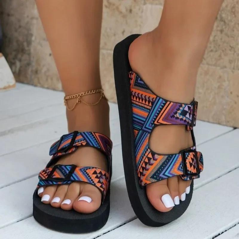2024 Hot Sale Shoes Female Light Women's Slippers Casual Daily Slippers Women Mixed Colors Buckle Platform Flat Women's Shoes
