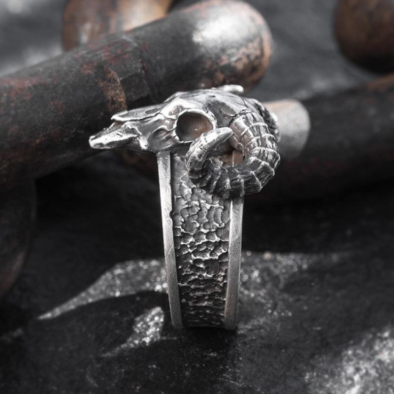Vintage Punk Style Skull Sheep Head Ring Hip Hop Personalized Motorcycle Opening Adjustable Skull Ornament for Men and Women
