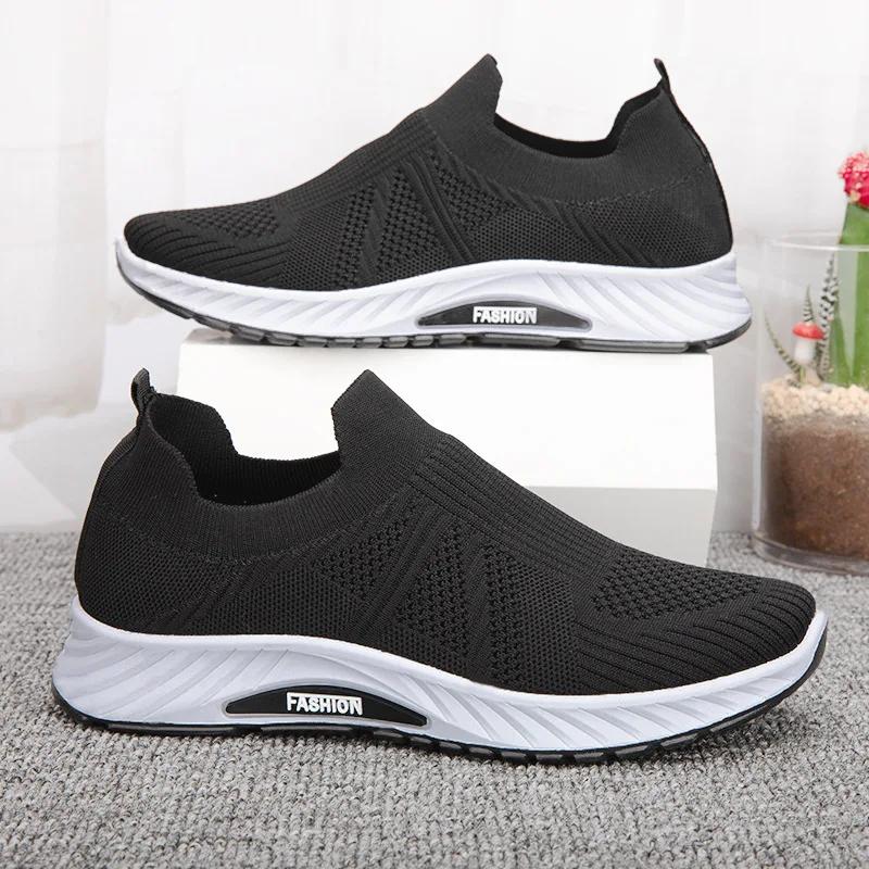 Spring/Summer 2024 New Breathable Casual Shoes Men's Soft Sole Old Beijing Cloth Shoes Socks Shoes Mesh Sports Men's
