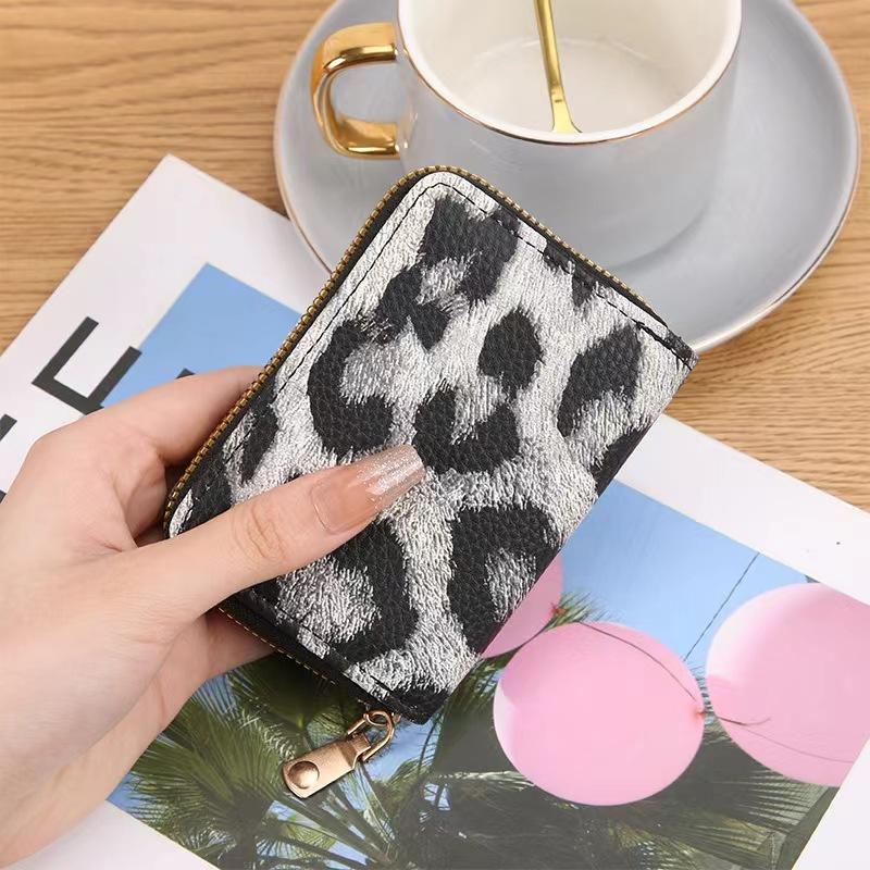 Leopard print short wallet, zipper coin bag, women s PU pickup bag серебряный