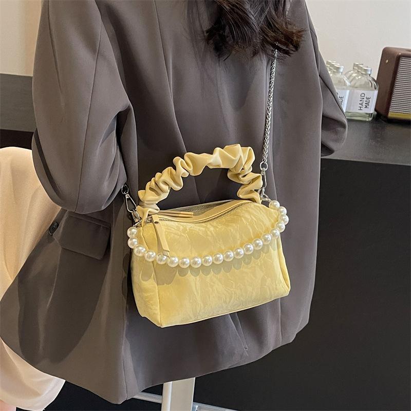Autumn and Winter New Bag Women's Fashion Shoulder Messenger Bag Texture Beaded Candy Color Casual Square Bag