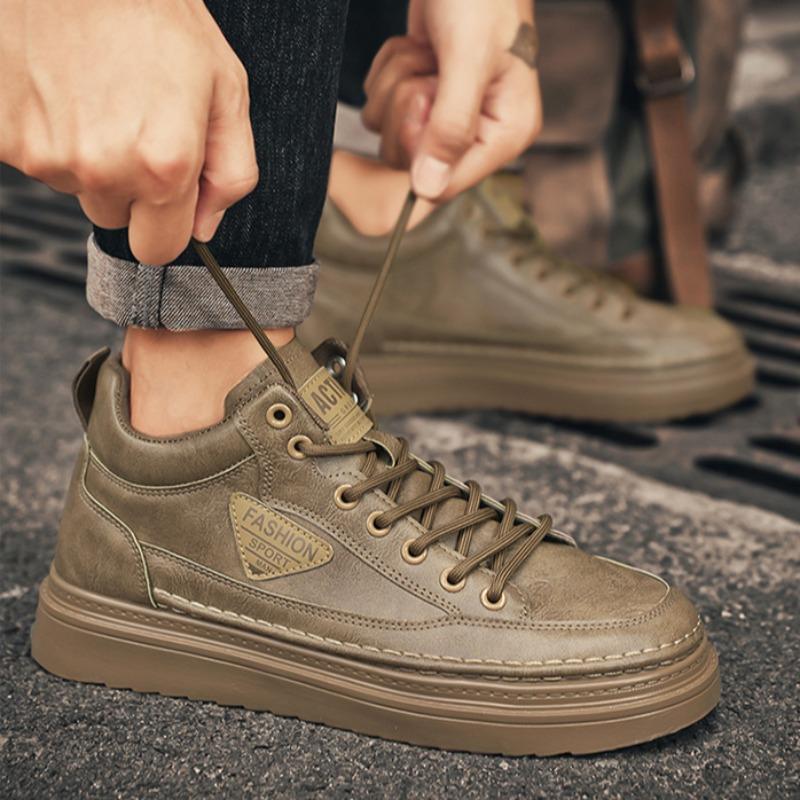 2025 Winter Mens Ankle Boots Fashion Retro Style Lace-up Casual Shoes Male Sneakers Non Slip Warm Leather Shoes Botas Zapatillas