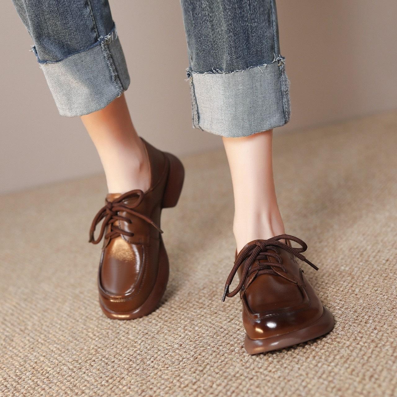 

Comemore Весна 2024 Нові лофери на низьких підборах із шнурівкою, м яка підошва, нековзне жіноче робоче взуття, шкіряне зручне жіноче взуття, туфлі-човники 41 коричневий