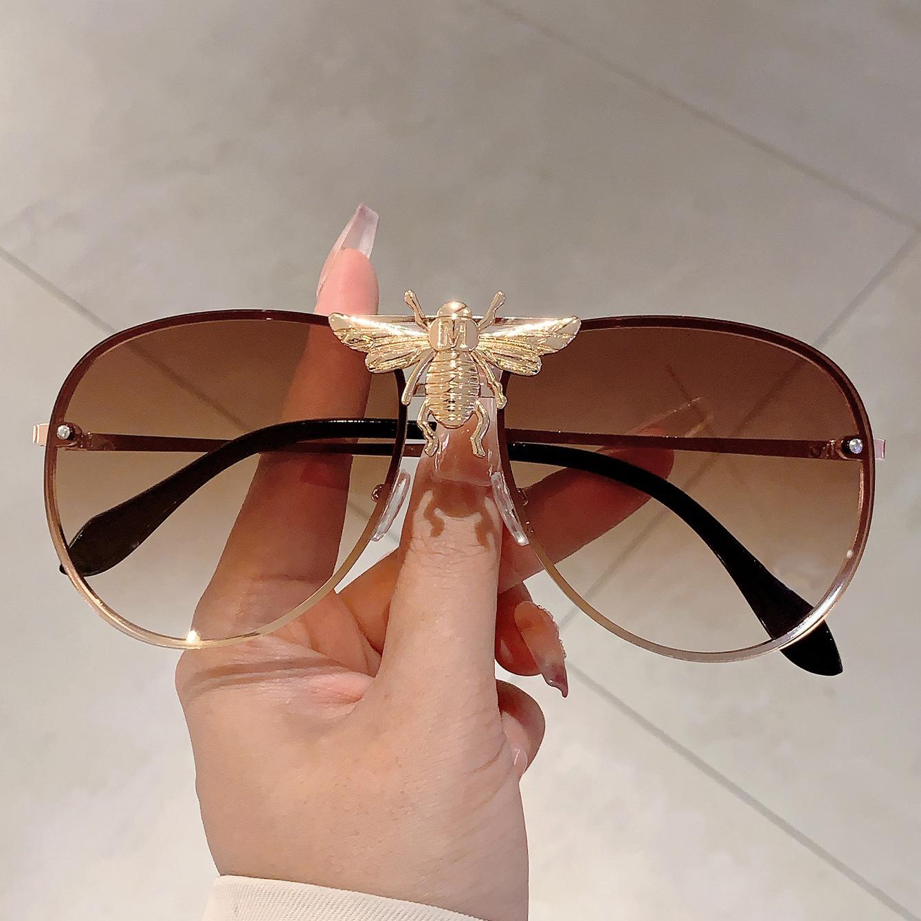 

Luxury Designer Style Style Oversized Pilot Big Bee Sun Glasses Glasses Ladies For Men Popular Classic Sun Eyeglasses Punk Durable Metal Metal As The Picture