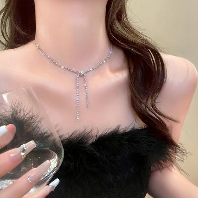 Collane Choker Quadrati Lucidi di Lusso per Donne Collana a Catena per la Clavicola Gioielli Regalo per Feste Matrimoni Spose