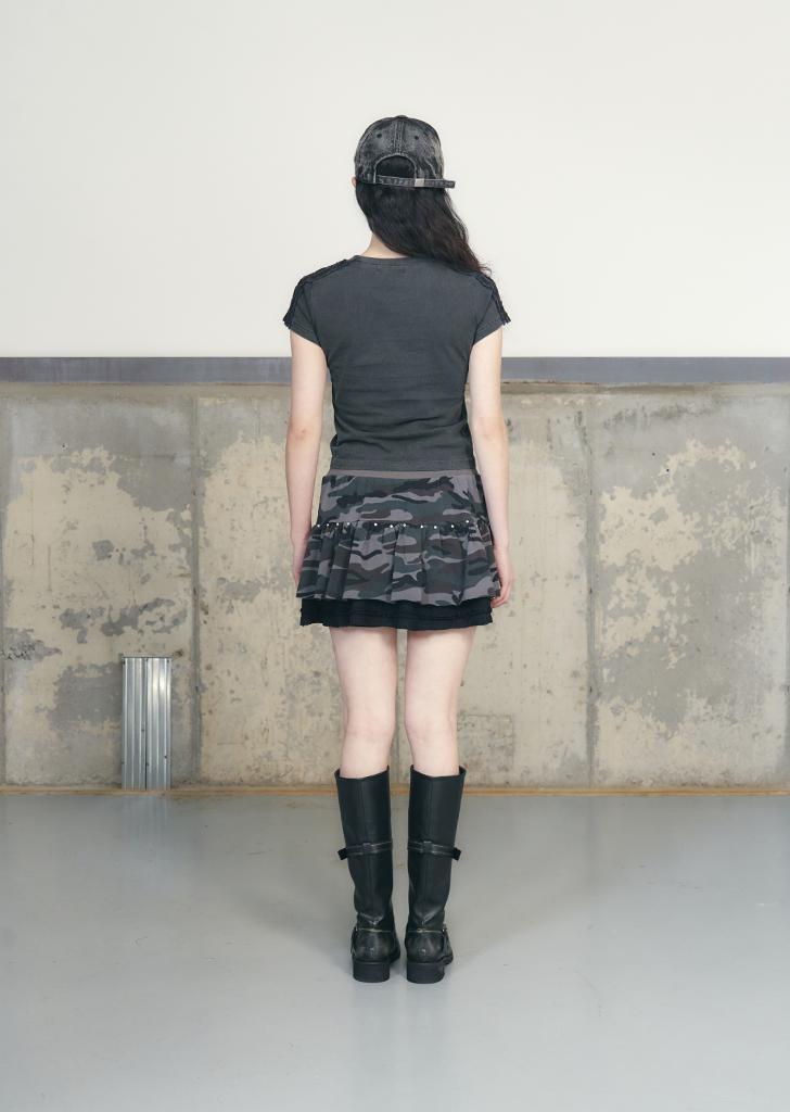 Eonyujeulaeb Studded Camo Mini Skirt [Charcoal]