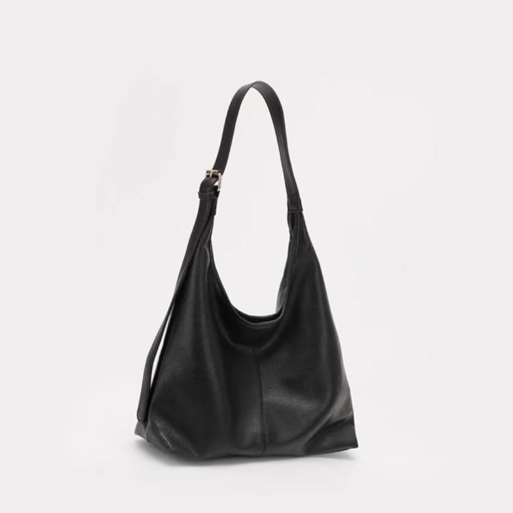 Large Capacity Bag for Women New Fashion Single Shoulder Bag Simple Fashion Soft Surface Commuter Underarm Tote Bag Trendy