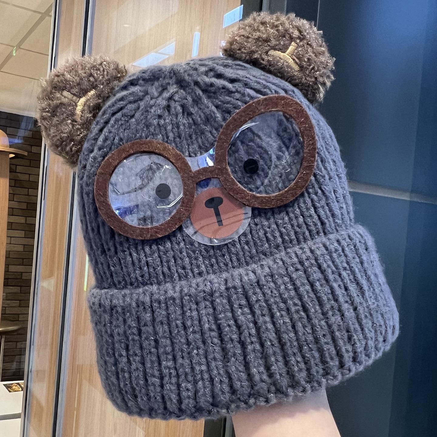 

Милая мультяшная шапка бини с медведем, женская осенне-зимняя новая теплая шапка из шерсти с защитой ушей, подчеркивающая маленькое лицо, модная (54-60cm)