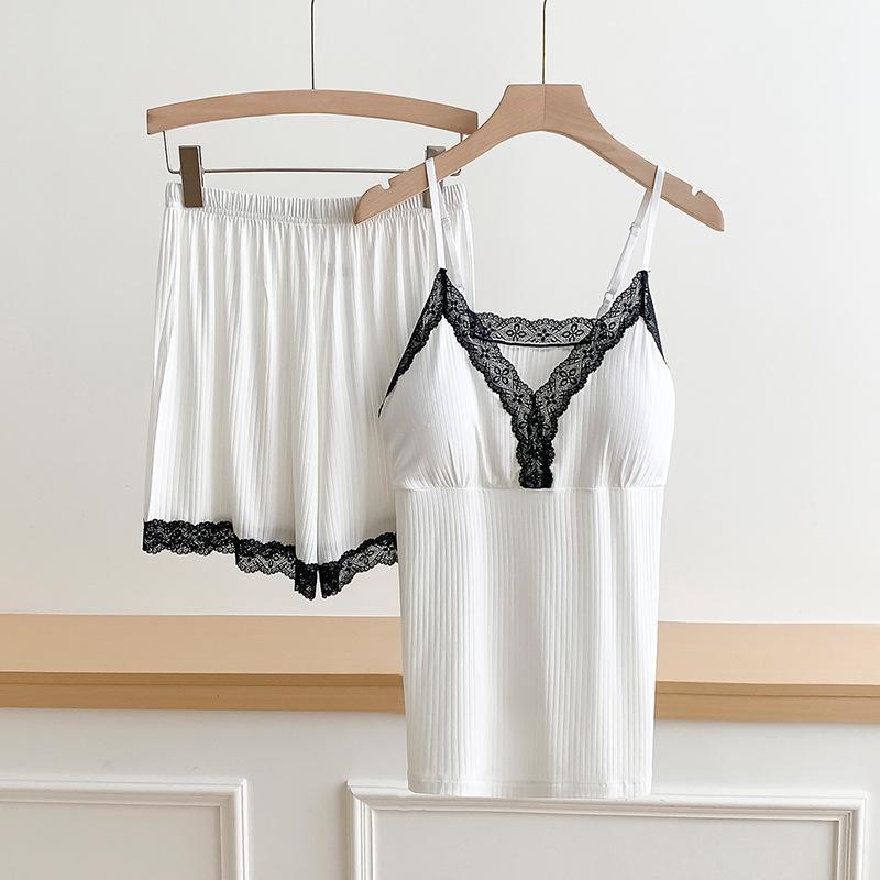 

Versatile Lace Camisole Pajama Set: Girlish Two-Piece with Chest Pads, Wear Indoors or Outside One Size