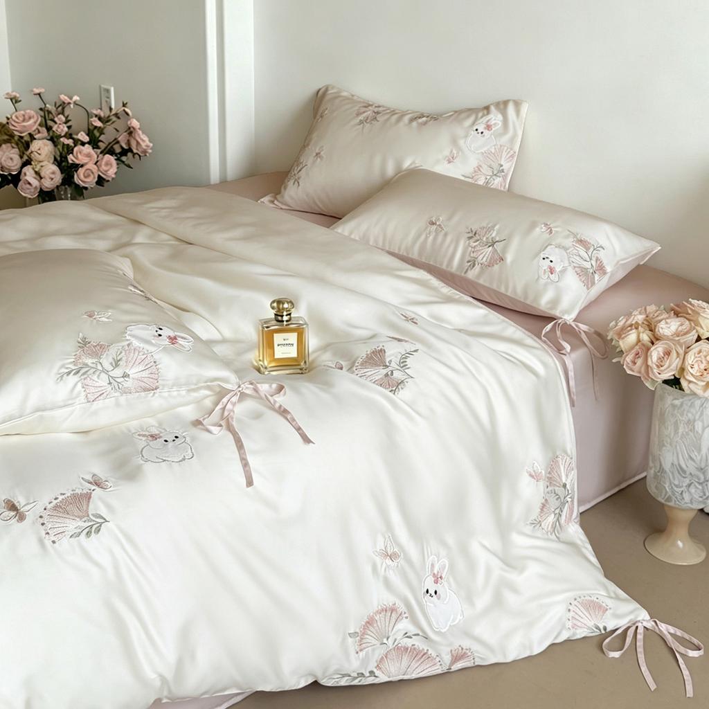Premium 60 Thread Lanjing Tencel Embroidery Four-Piece Set - Happy Rabbit