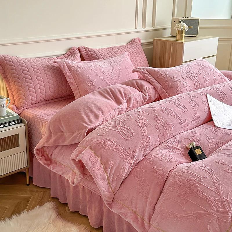 2025 new milk fleece three-dimensional carved padded bed cover four-piece set fluffy and breathable