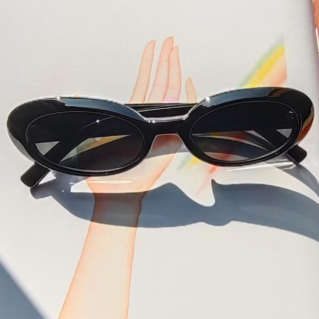 

Latest Stylish Sunglasses Female European American Style Oval Shape Sun Glass Female UV400 Protection Eyeglasses for Male