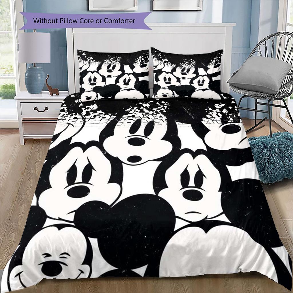 Vintage-style Distressed Mickey Mouse Emoji Print Bedding Set, A Warm and Comfortable Choice for Decorating A Child's Bedroom.