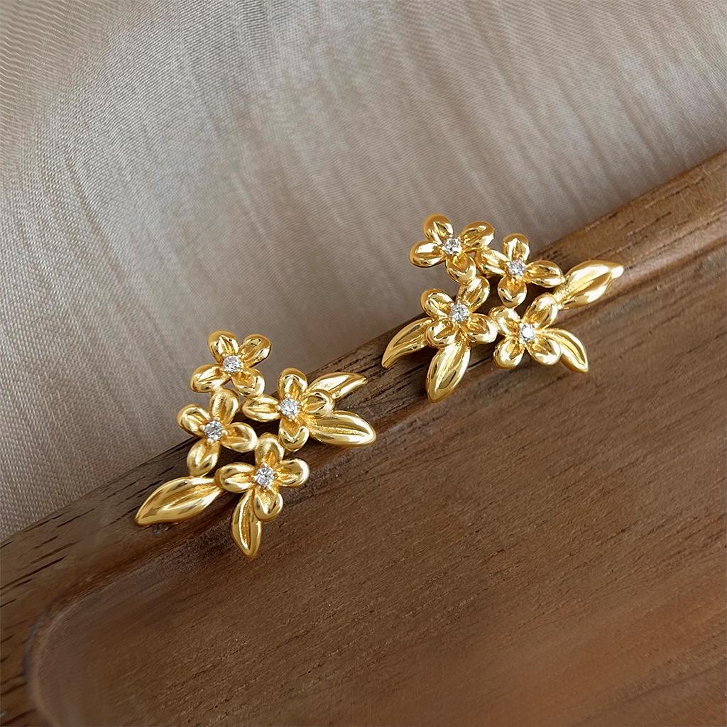 

Minimalist 925 Silver Flower Zirconia Stud Earrings - Versatile Light Luxury Earrings for Women