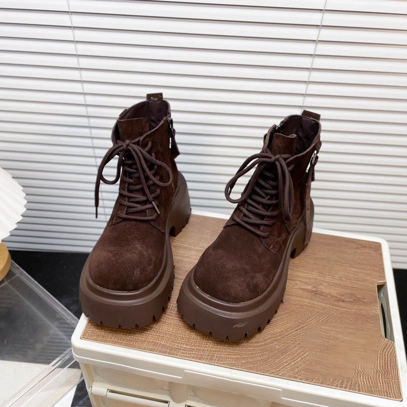 Fashion Versatile, Comfortable, Thin and Heightening Short Boots for Women's Autumn and Winter New Small Thick-soled Martin Boots for Children