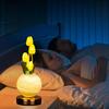 Tulpen-Planet Nachtlicht, Dimmbare Touch-Lampe mit Aromatherapie-Diffusor, USB-wiederaufladbare künstliche Blume Tischdekoration für Zuhause Schlafzimmer