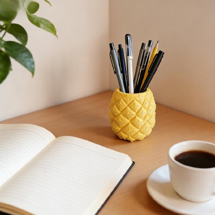 Elegant Pineapple Styles Multifunctional Desktop Accessory Pineapple Shape Decoration Pen Holder Makeup Brush Organizers