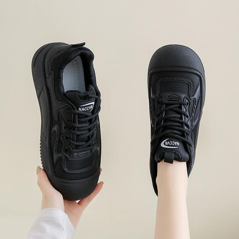 Spring new breathable little white shoes female students through the net versatile leisure sports board shoes