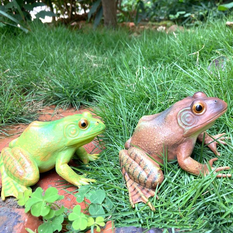 1Pcs Hand Painted Amphibious Animal Figurine Educational Realistic Toad Frog Figure Rubber Animal Model Toy For Kids