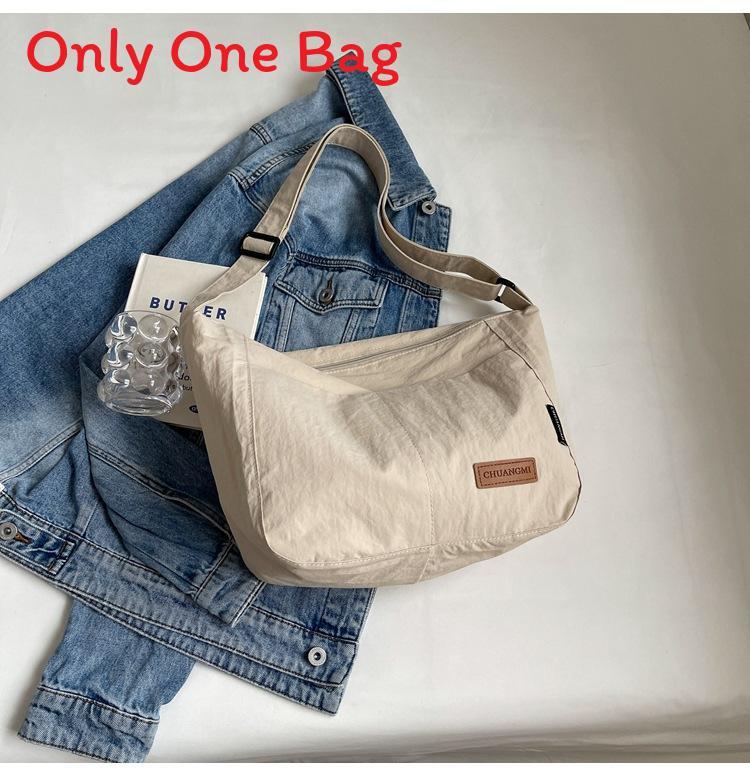 Canvas Bag For Women With Zipper Closure And Interior Phone Pocket For Daily Use